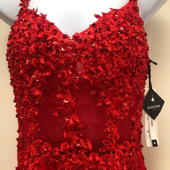 Mermaid evening red dress. Beads & appliqués. Vestido de fiesta de noche. - Picture 4 of 11